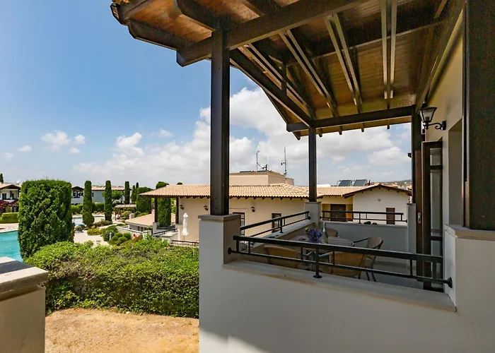 Db11 Adjacent To Aphrodite Hills Communal Pool Retreat Apartmán *