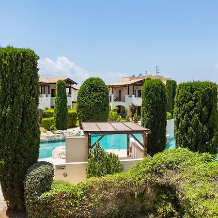 Db11 Adjacent To Aphrodite Hills Communal Pool Retreat Lägenhet *