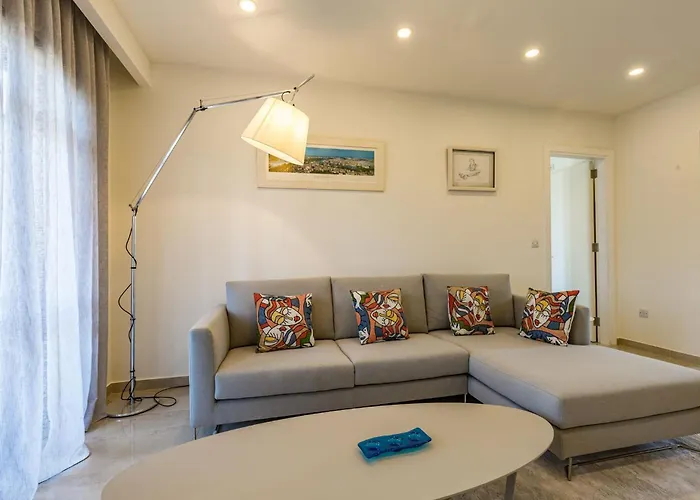 Db11 Adjacent To Aphrodite Hills Communal Pool Retreat * Куклия